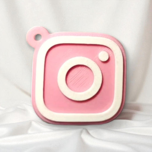 Instagram Logo NFC Keychain – Tap & Follow in Style- With your name