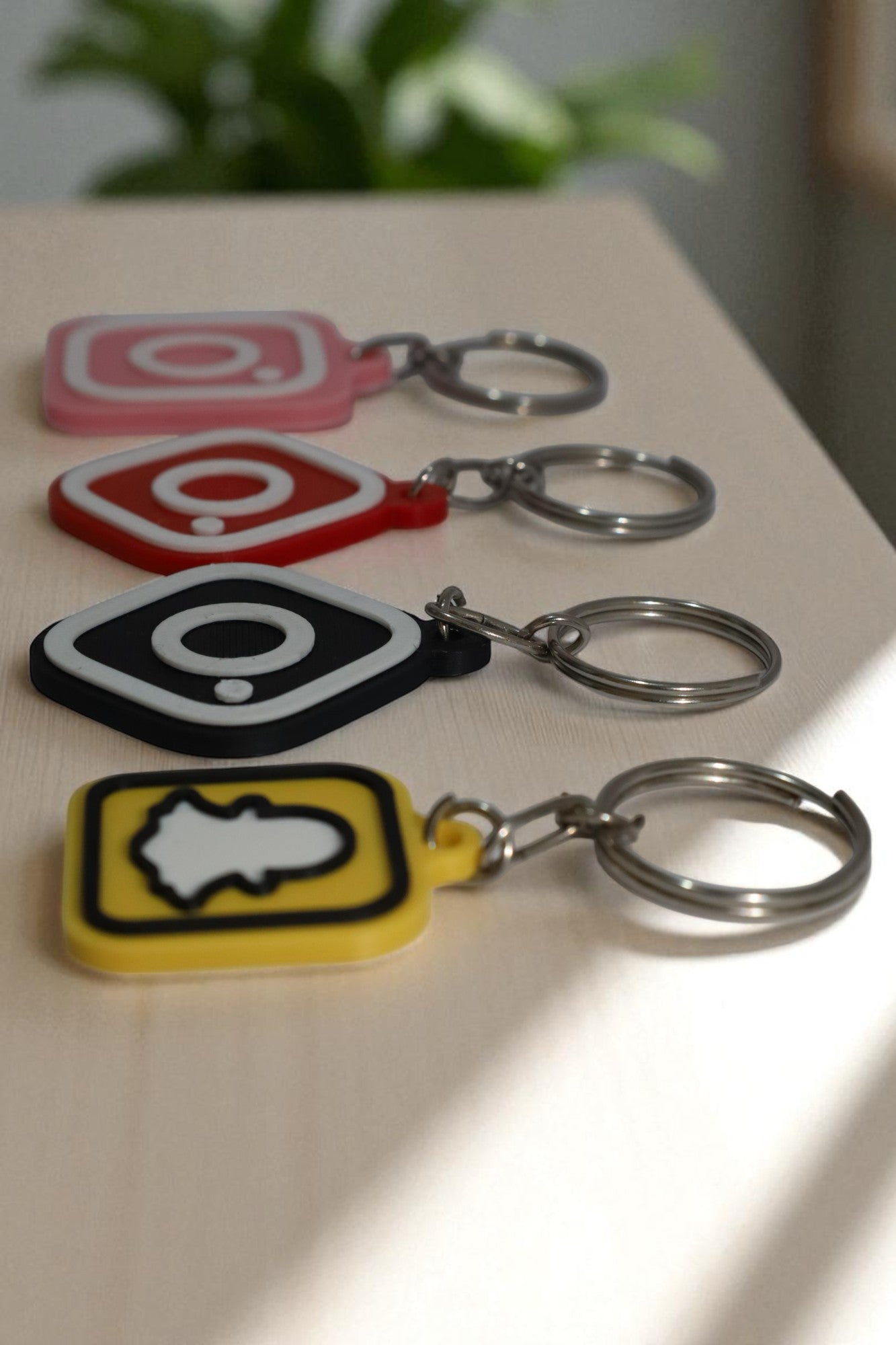 Instagram Logo NFC Keychain – Tap & Follow in Style- With your name