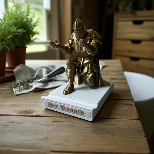 Medieval Knight Pen Holder – 3D Printed Desk Accessory with Armor & Attitude
