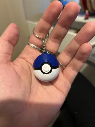 Mini Pokéball Keychain – 3D Printed Pokémon-Inspired Accessory for Fans & Collectors