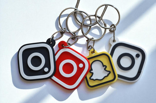 Instagram Logo NFC Keychain – Tap & Follow in Style