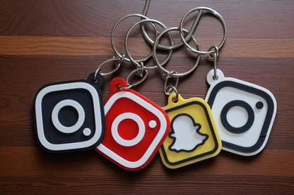 Instagram Logo NFC Keychain – Tap & Follow in Style