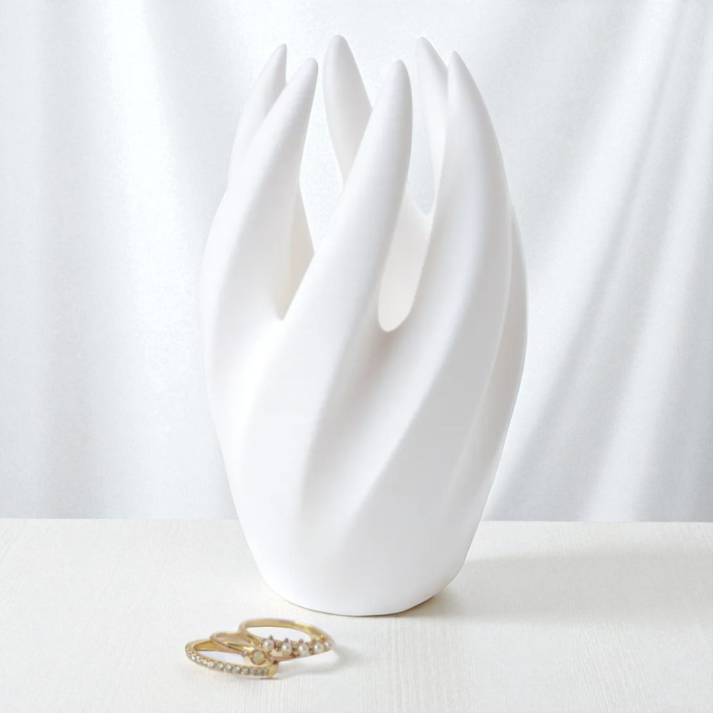 Bloom Ring Holder – 3D Printed Minimalist Jewelry Stand for Daily Use & Gifting